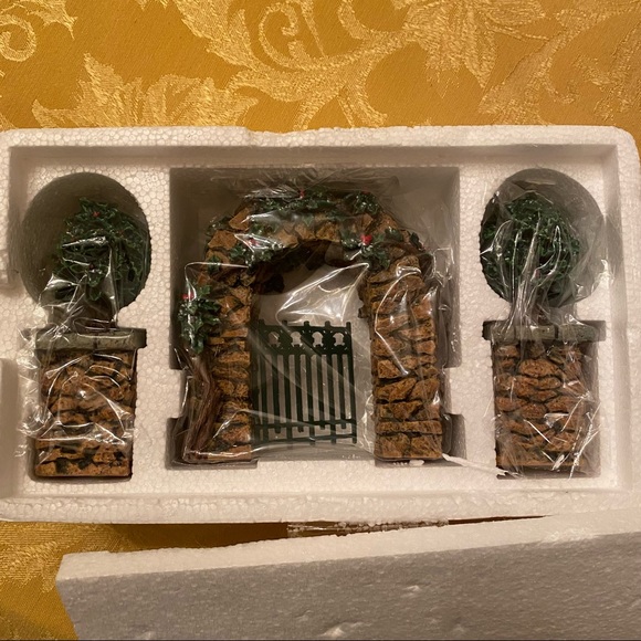 Department 56 3 piece set NEW - Picture 2 of 3